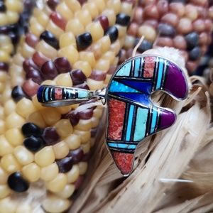 Amazing Vintage Native American Inlaid Bear Pendant 💙🐻💜